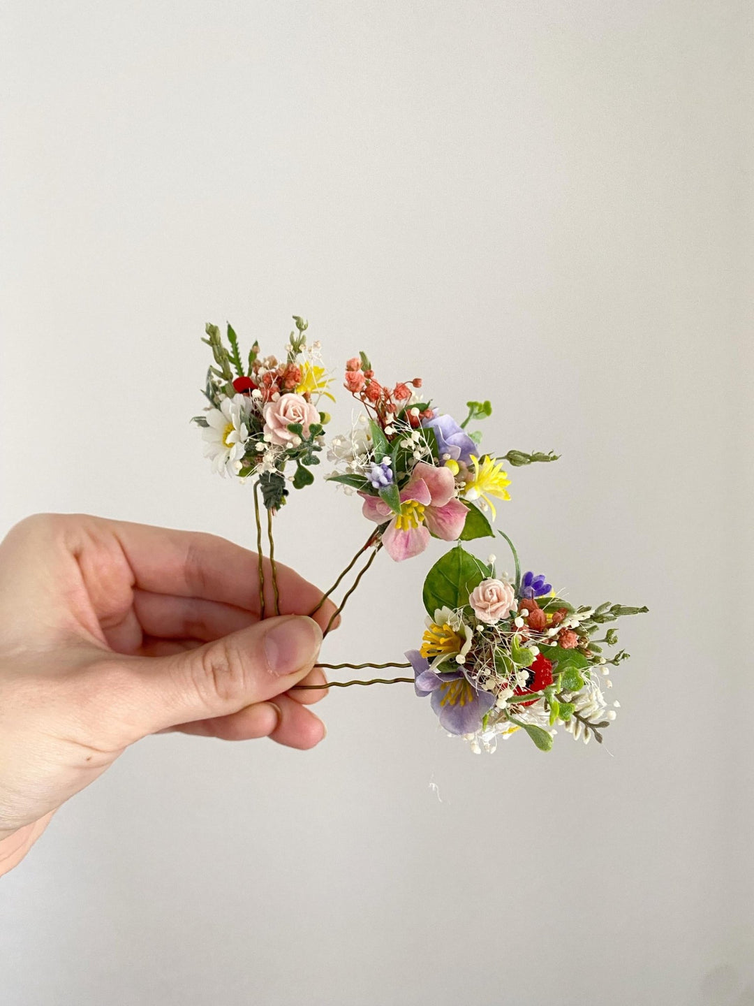 Wildflower Hair Pins: Bridal Meadow Daisy Bobby Pins – handmade floral hair accessory by magaela