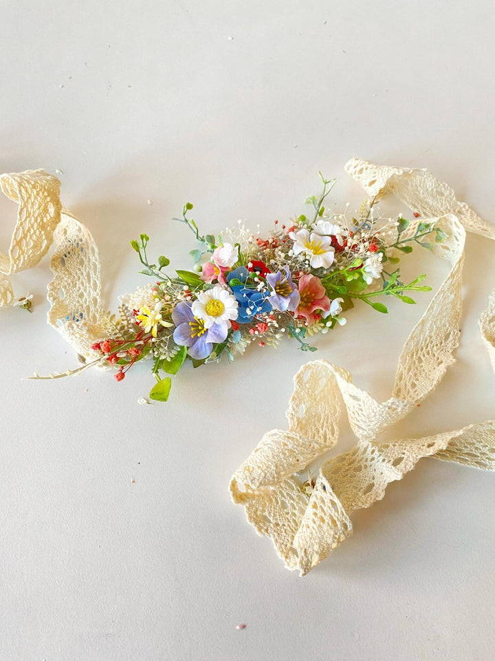 Wildflower Bridal Belt: Colorful Spring Garden Wedding Accessory – handmade floral hair accessory by magaela