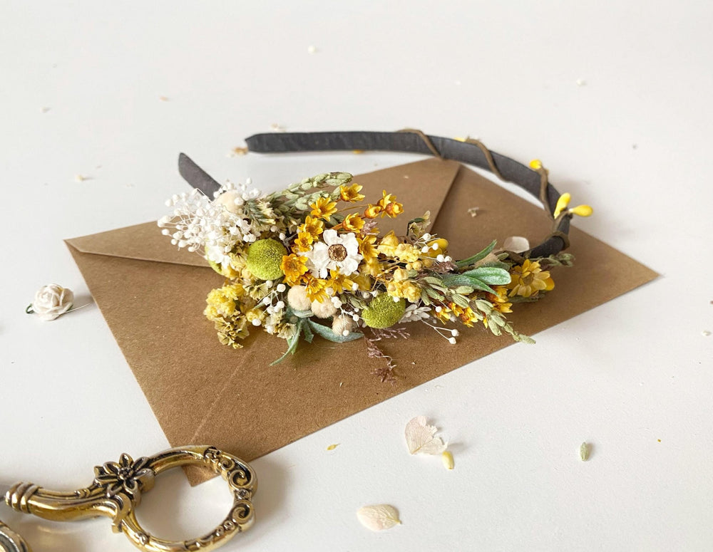 Rustic Flower Headband: Yellow & Green Wildflower Bridal Crown – handmade floral hair accessory by magaela