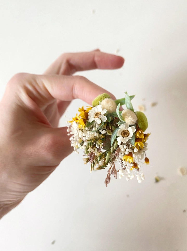 Rustic Wedding Flower Stud Earrings: Preserved Meadow Flowers – handmade floral hair accessory by magaela
