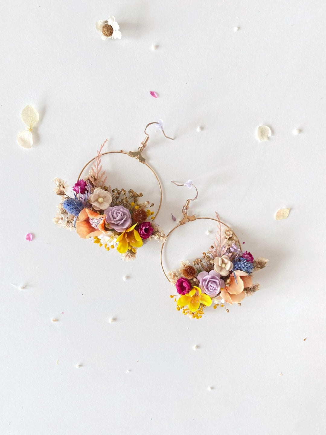 Floral Circle Earrings: Boho Wedding, Summer Garden Design – handmade floral hair accessory by magaela
