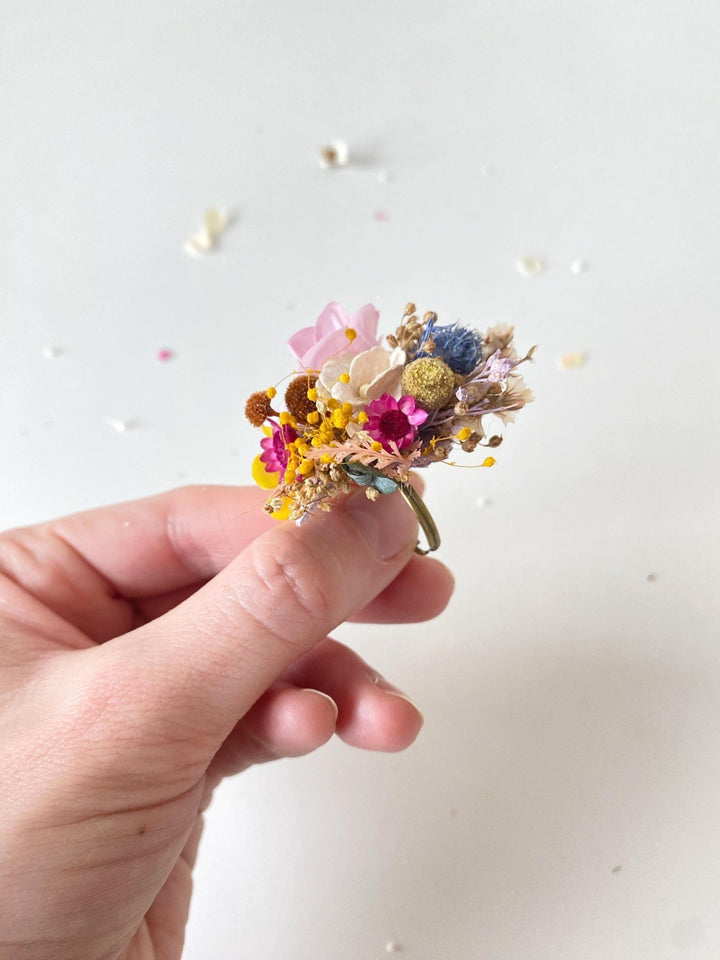 Boho Flower Ring: Colorful Meadow Design, Adjustable Floral Jewelry – handmade floral hair accessory by magaela