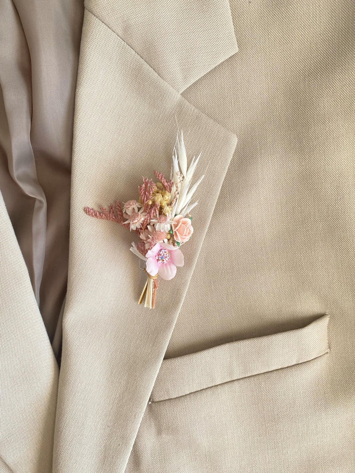 Rustic Pale Pink Flower Boutonniere: Groom & Groomsmen Wedding Corsage – handmade floral hair accessory by magaela