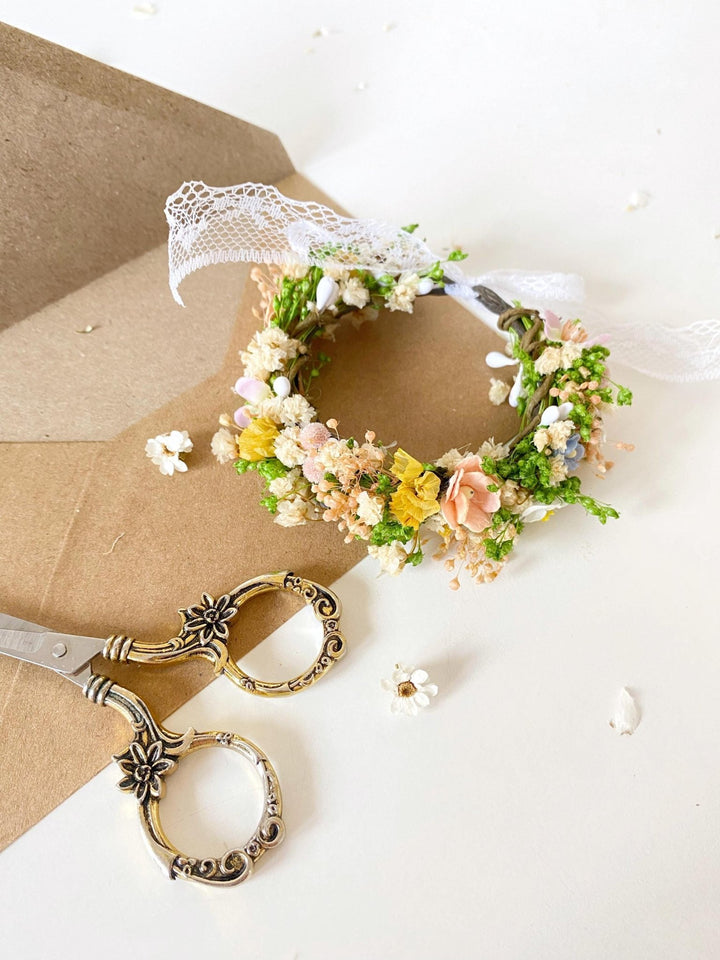 Pastel Flower Bracelet: Romantic Wedding Wrist Corsage – handmade floral hair accessory by magaela