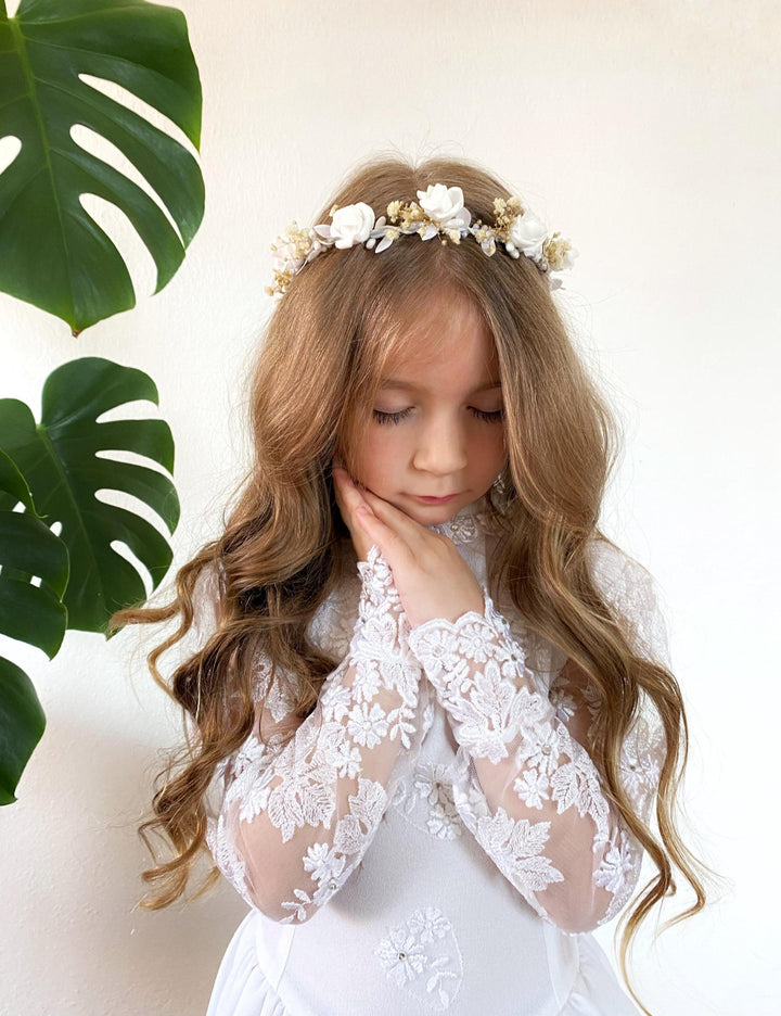 White Flower Girl Crown: First Communion Wreath, Bridesmaid Headpiece – handmade floral hair accessory by magaela
