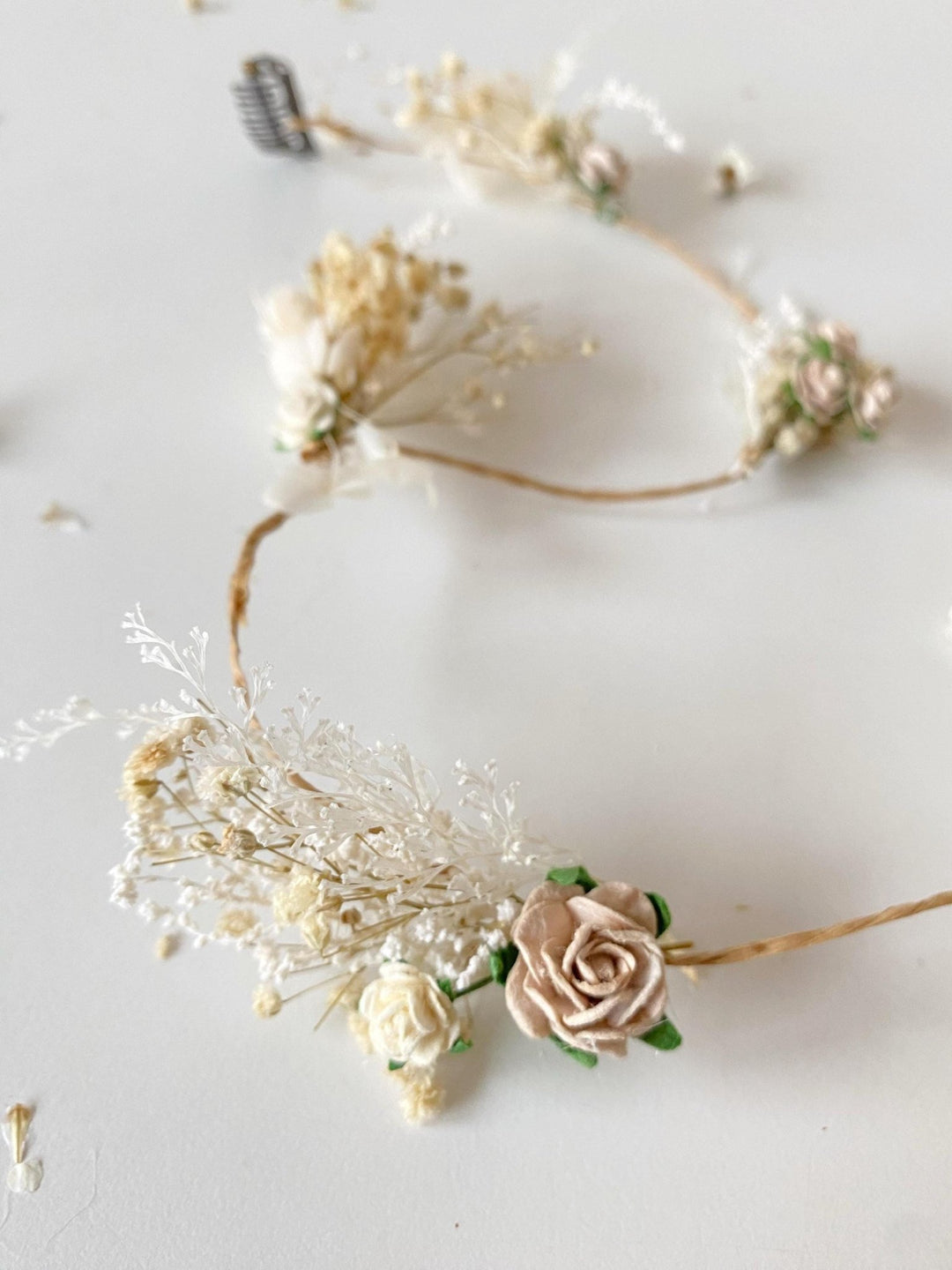 Cream Flower Hair Clip: Boho Rustic Wedding Hairstyle – handmade floral hair accessory by magaela