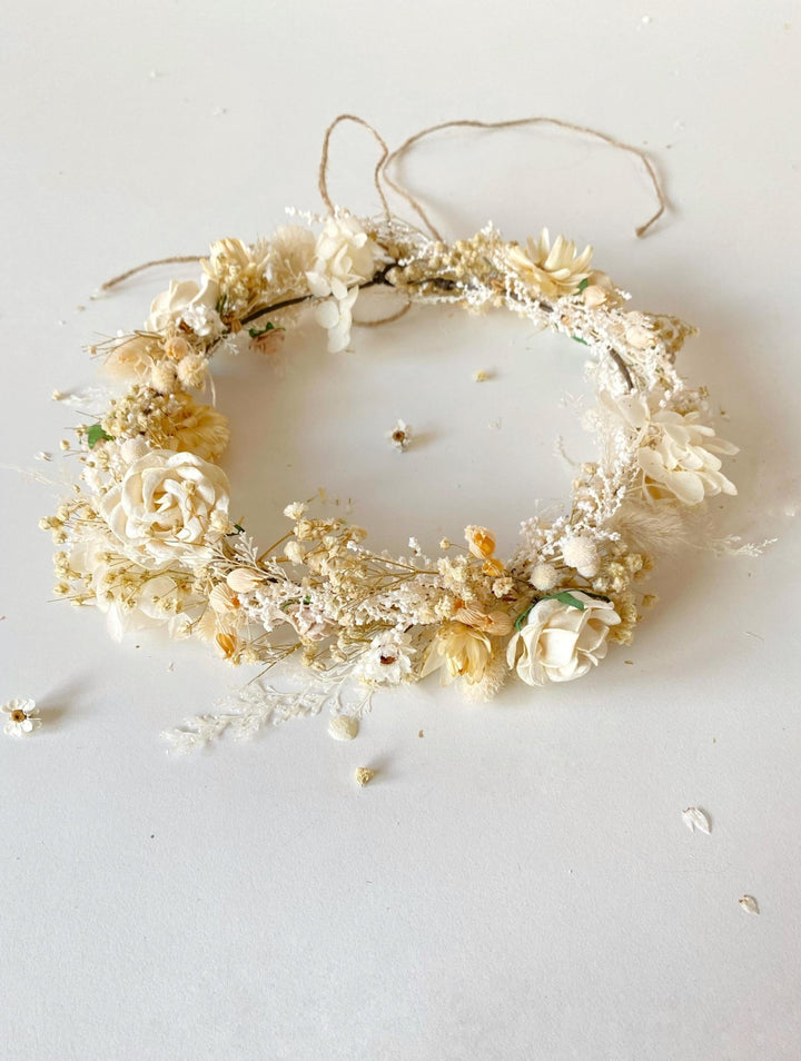 Beige Flower Hair Wreath: Rustic Cottagecore Wedding Headpiece – handmade floral hair accessory by magaela