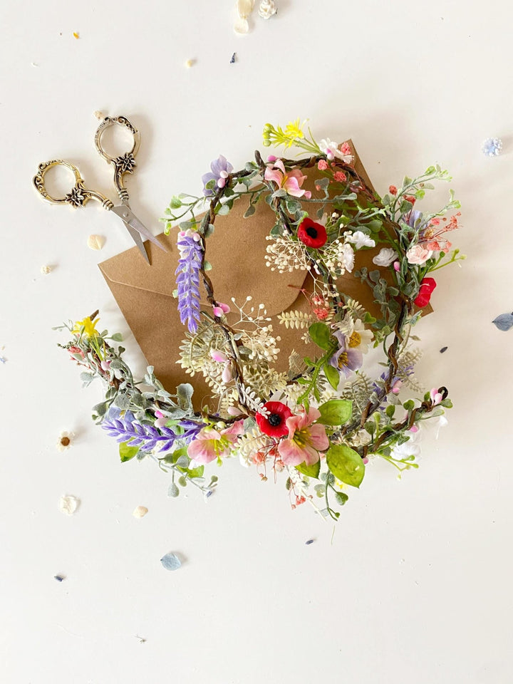 Meadow Wedding Hair Garland: Bendable Flower Hair Vine, Cottagecore Bridal – handmade floral hair accessory by magaela