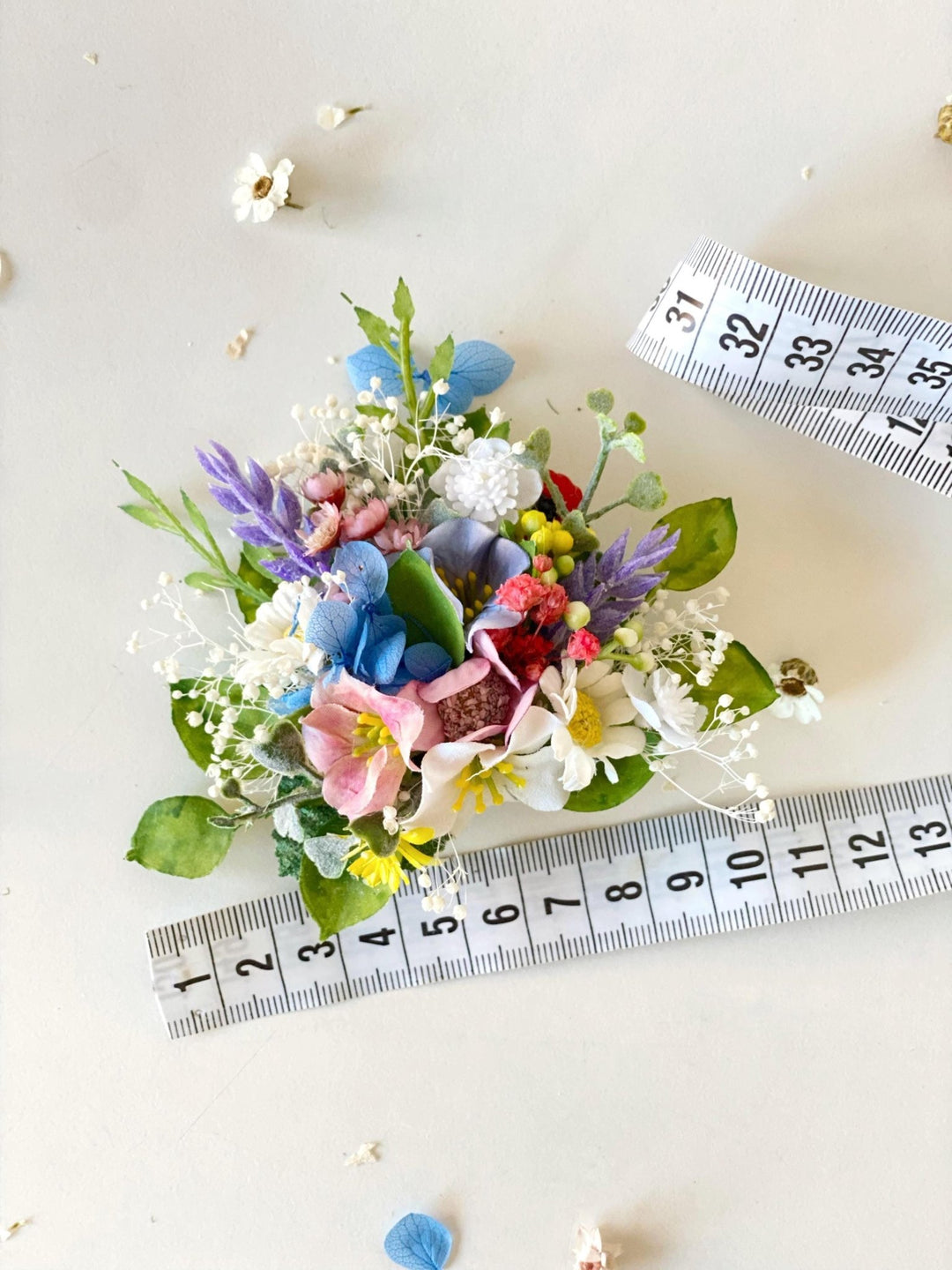 Wildflower Wedding Brooch: Romantic Garden Coat Pin – handmade floral hair accessory by magaela