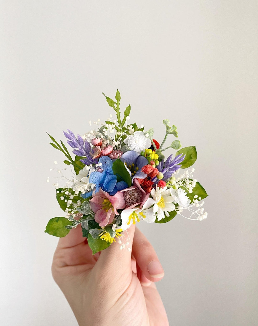 Wildflower Wedding Brooch: Romantic Colorful Garden Coat Pin – handmade floral hair accessory by magaela