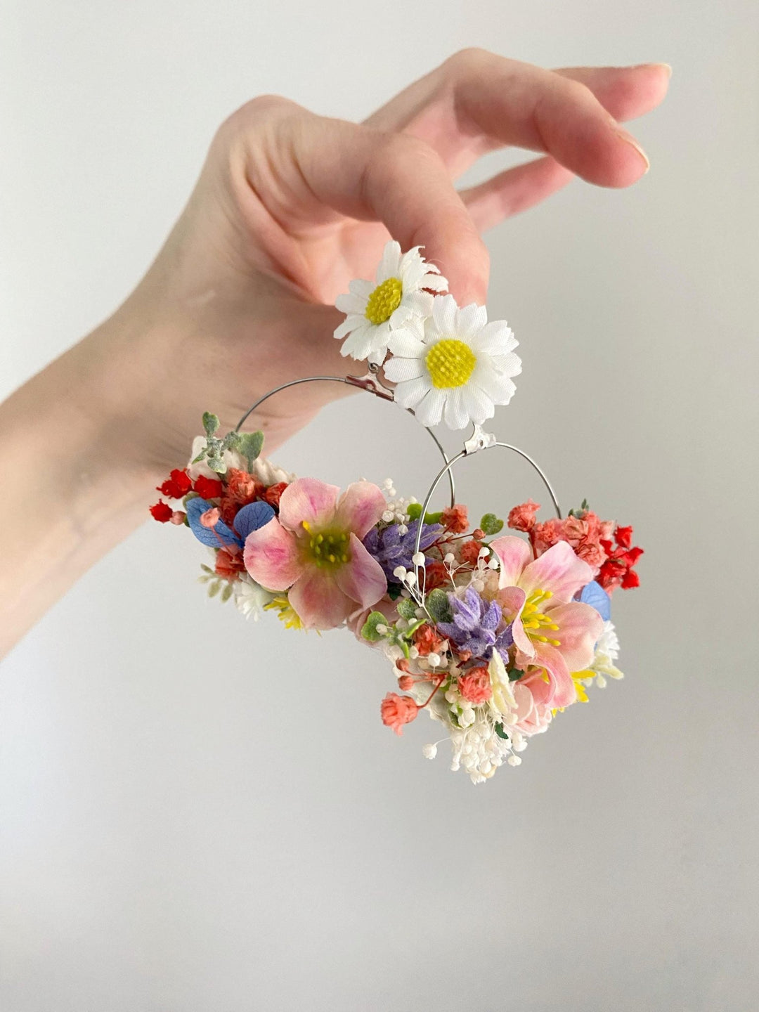 Floral Circle Earrings: Spring Wedding Jewelry, Meadow Design – handmade floral hair accessory by magaela