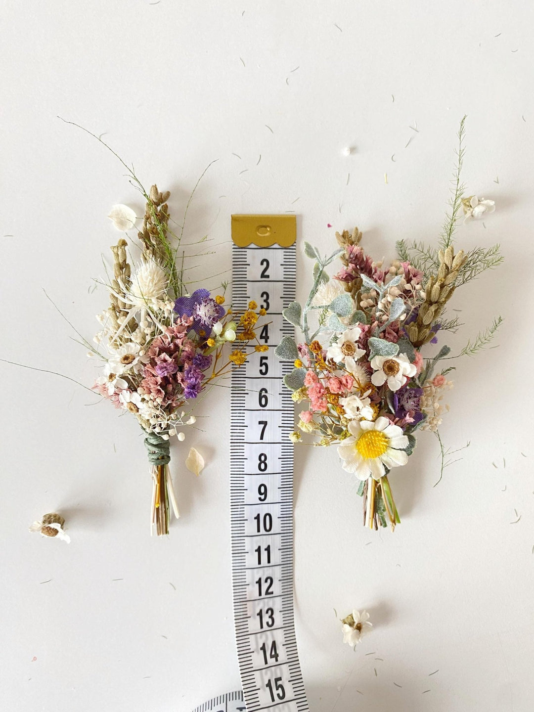 Meadow Flower Boutonniere: Colorful Wildflower Groom Corsage – handmade floral hair accessory by magaela