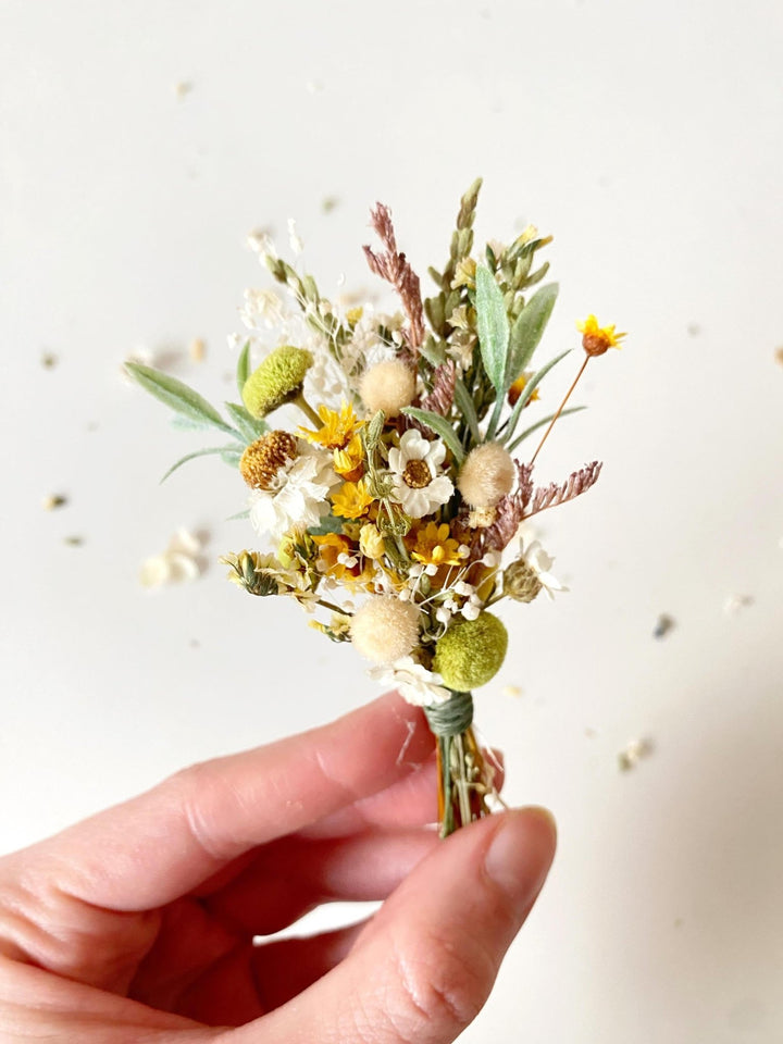 Rustic Flower Boutonniere: Natural Meadow Wedding Corsage – handmade floral hair accessory by magaela