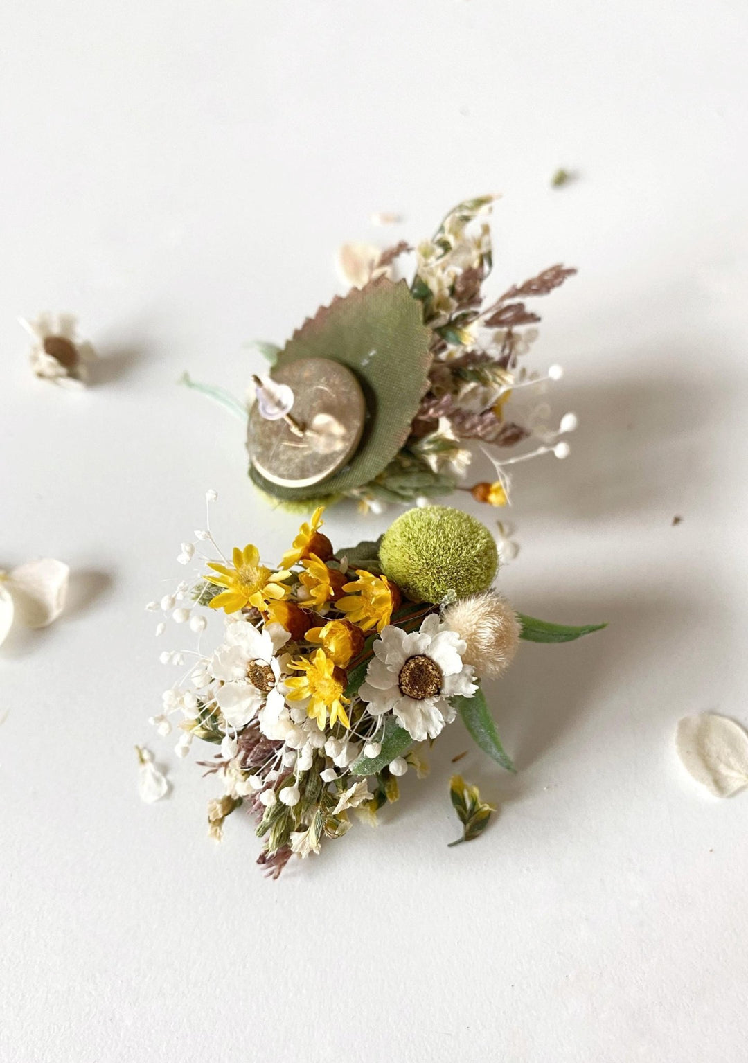 Rustic Wedding Flower Stud Earrings: Preserved Meadow Flowers – handmade floral hair accessory by magaela