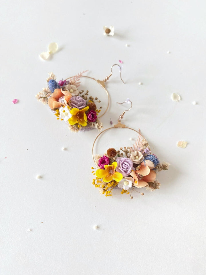 Floral Circle Earrings: Boho Wedding, Summer Garden Design – handmade floral hair accessory by magaela