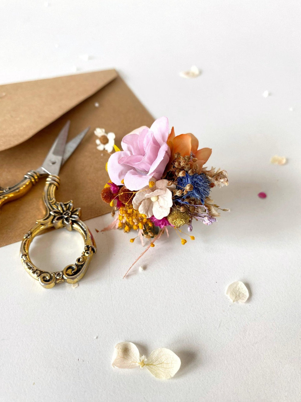 Boho Flower Ring: Colorful Meadow Design, Adjustable Floral Jewelry – handmade floral hair accessory by magaela
