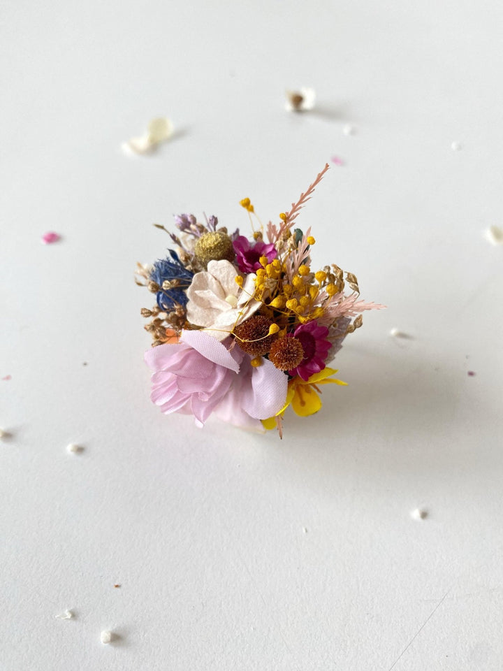 Boho Flower Ring: Colorful Meadow Design, Adjustable Floral Jewelry – handmade floral hair accessory by magaela