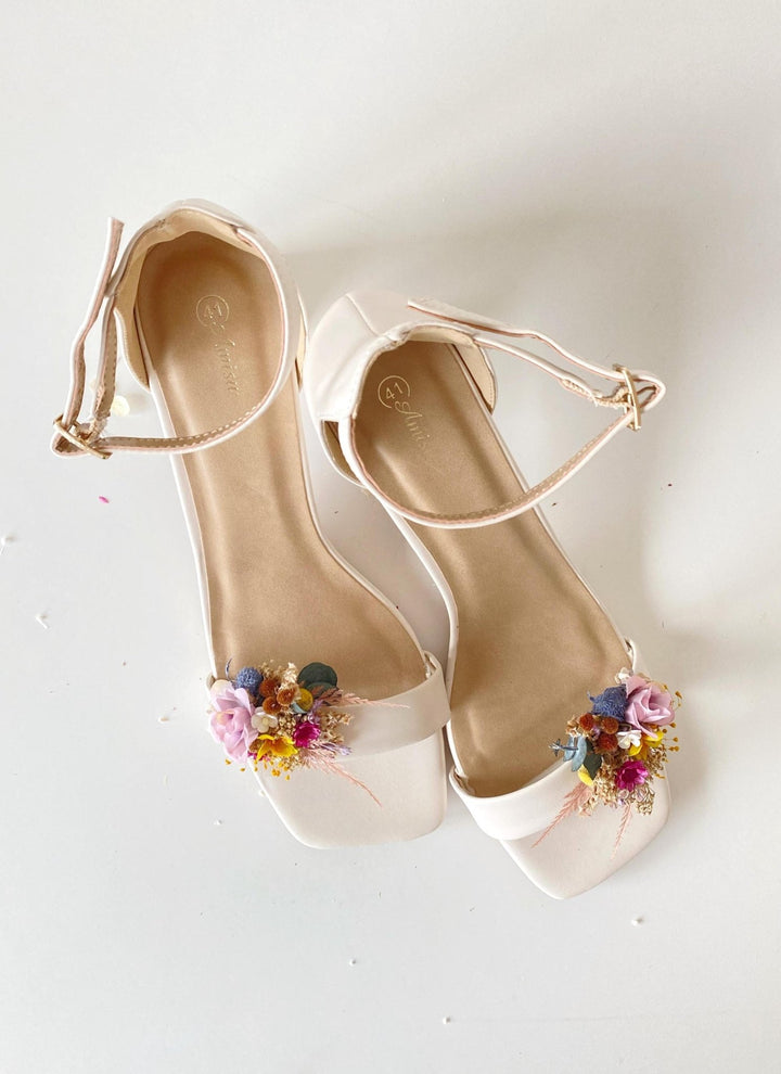 Colorful Flower Shoe Clips: Boho Wedding Bridal Accessories – handmade floral hair accessory by magaela
