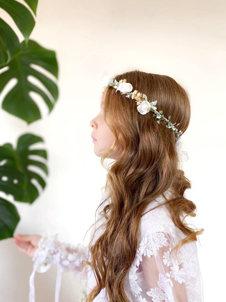 White Rose Flower Crown: First Communion Wreath, Bridal Headpiece – handmade floral hair accessory by magaela
