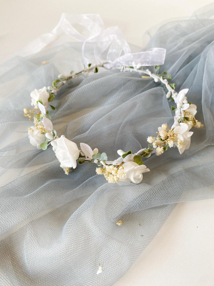 White Rose Flower Crown: First Communion Wreath, Bridal Headpiece – handmade floral hair accessory by magaela