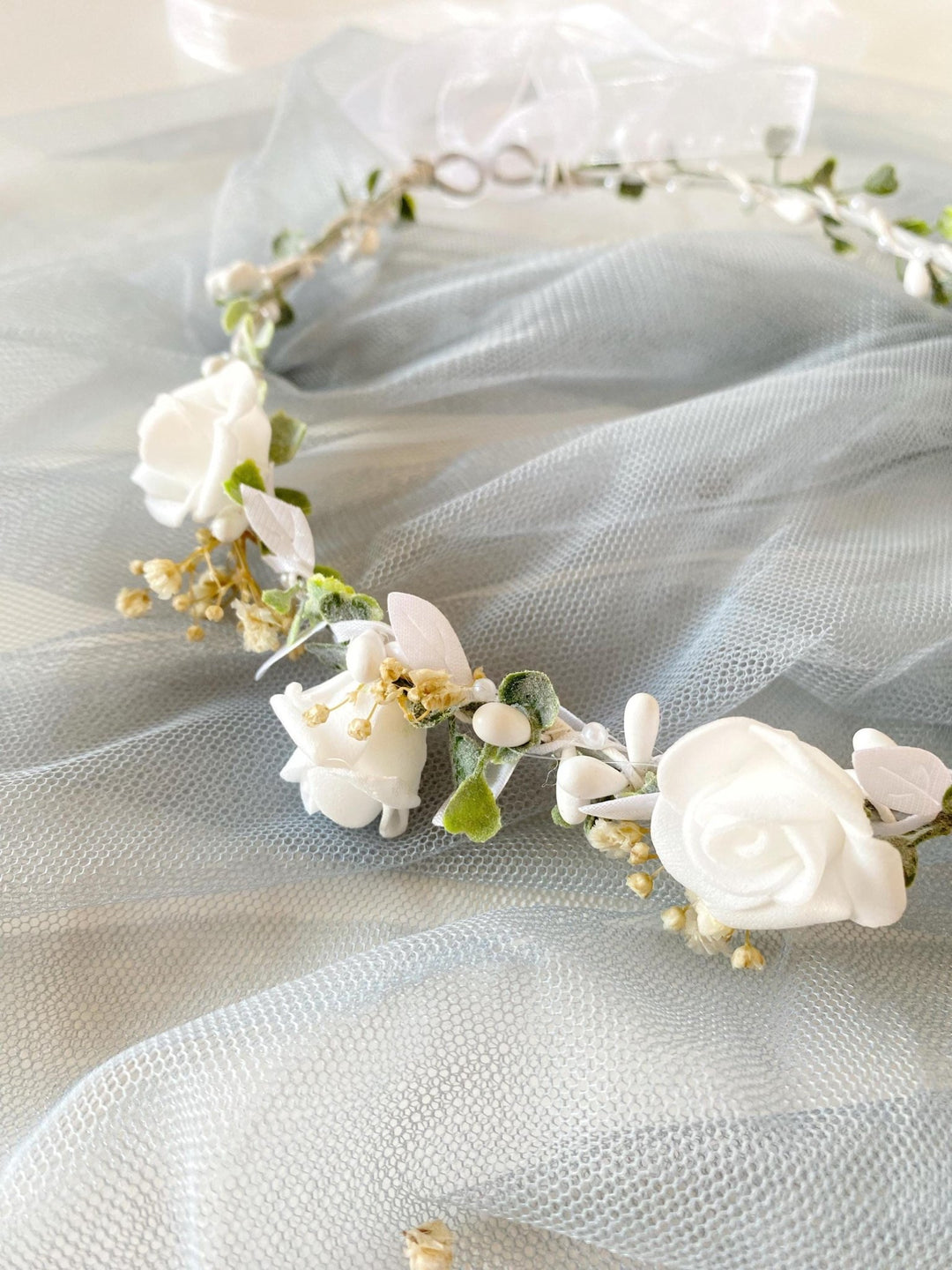 White Rose Flower Crown: First Communion Wreath, Bridal Headpiece – handmade floral hair accessory by magaela