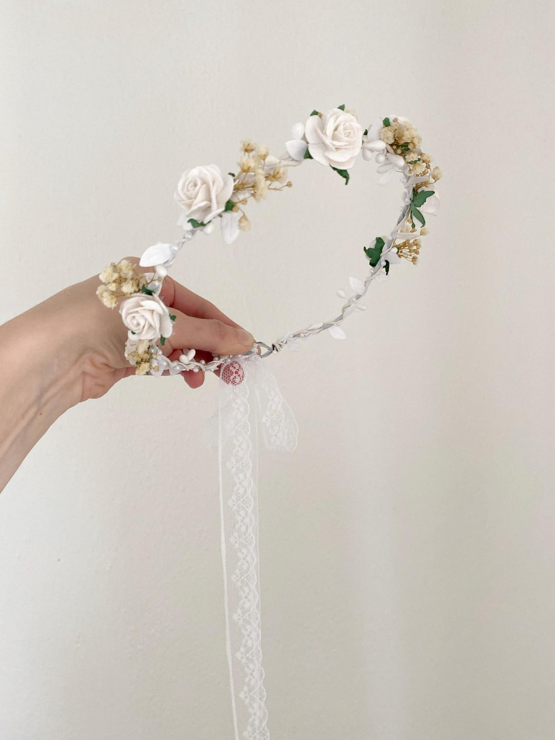 White Rose Flower Crown: First Communion Headpiece – handmade floral hair accessory by magaela