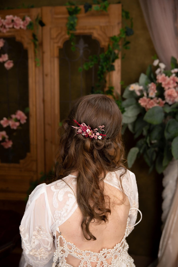 Burgundy Flower Hair Comb: Rustic Bridal Boho Wedding Accessory – handmade floral hair accessory by magaela