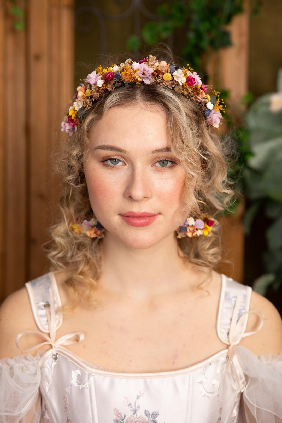 Floral Circle Earrings: Boho Wedding Flower Earrings – handmade floral hair accessory by magaela