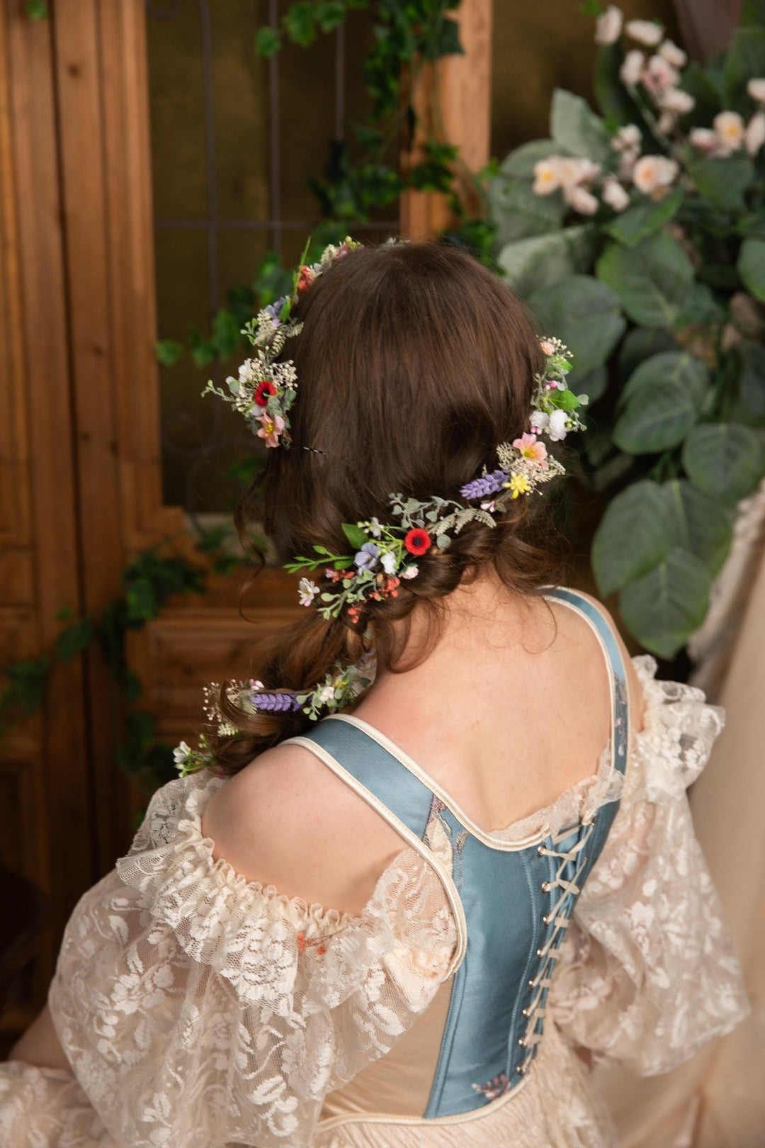 Meadow Wedding Hair Garland: Bendable Flower Hair Vine, Cottagecore Bridal – handmade floral hair accessory by magaela