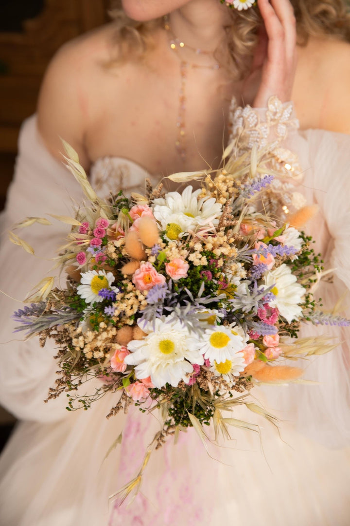 Daisy Bridal Bouquet: Meadow Spring Wildflower Wedding Bouquet – handmade floral hair accessory by magaela