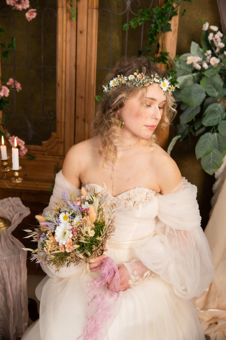 Daisy Bridal Bouquet: Meadow Spring Wildflower Wedding Bouquet – handmade floral hair accessory by magaela