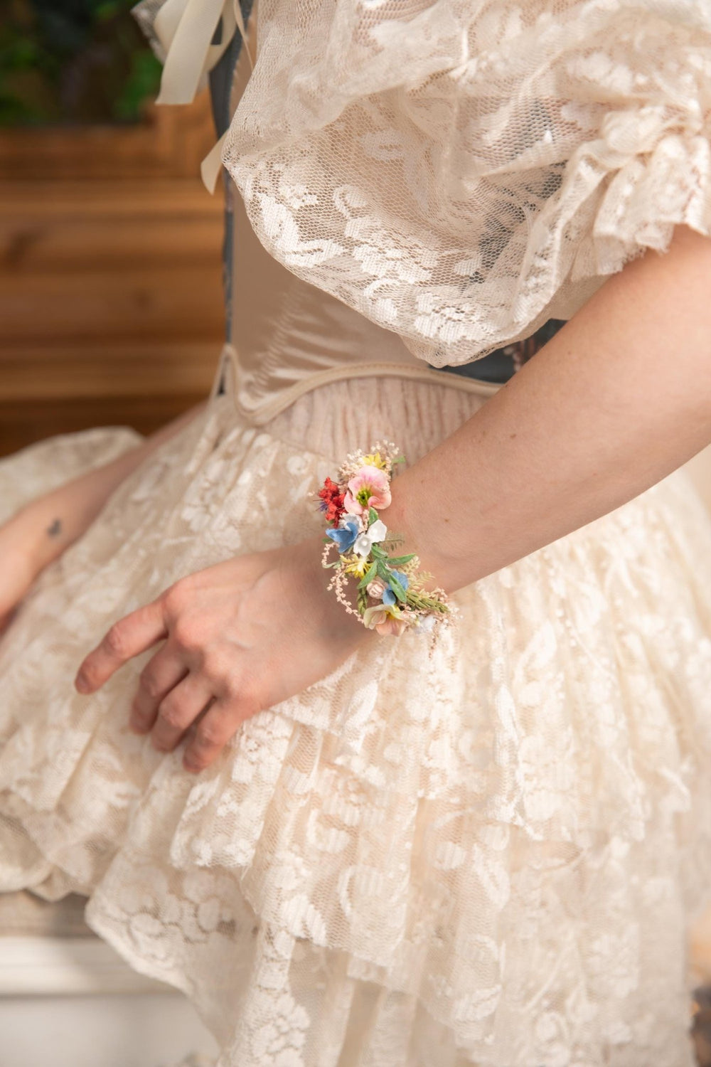Wildflower Bracelet: Boho Bridal Flower Wrist Corsage – handmade floral hair accessory by magaela