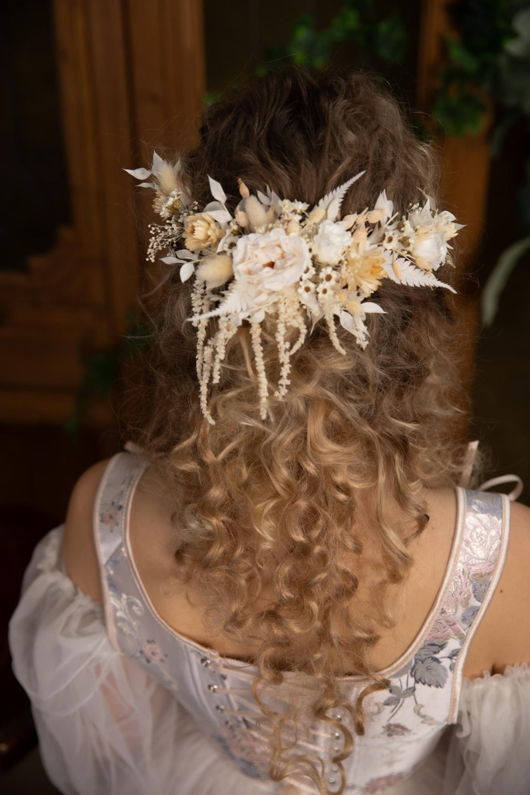 Rustic Bridal Flower Hair Vine: Beige Wedding Headpiece – handmade floral hair accessory by magaela