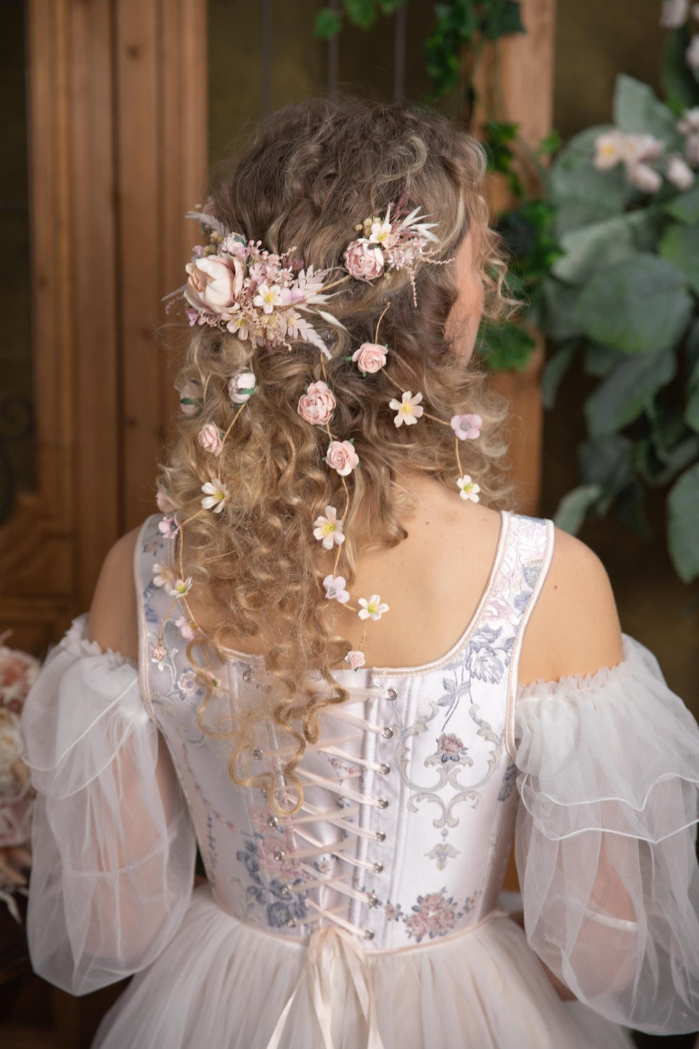 Boho Wedding Hair Vine: Blush Flower Veil, Cottagecore Bridal Hairstyle – handmade floral hair accessory by magaela
