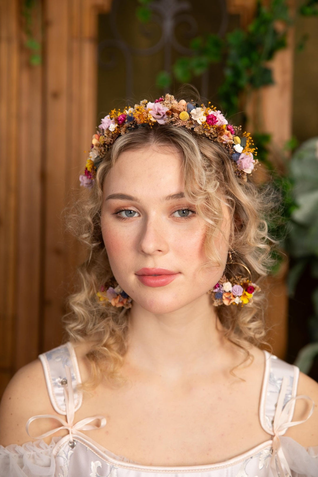 Floral Circle Earrings: Boho Wedding Flower Earrings – handmade floral hair accessory by magaela