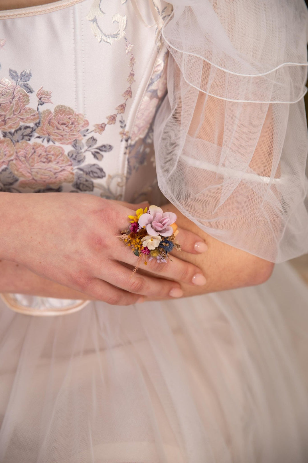 Boho Flower Ring: Colorful Meadow Design, Adjustable Floral Jewelry – handmade floral hair accessory by magaela