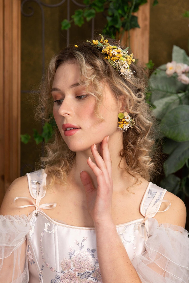 Rustic Wedding Flower Earrings: Preserved Meadow Flowers – handmade floral hair accessory by magaela