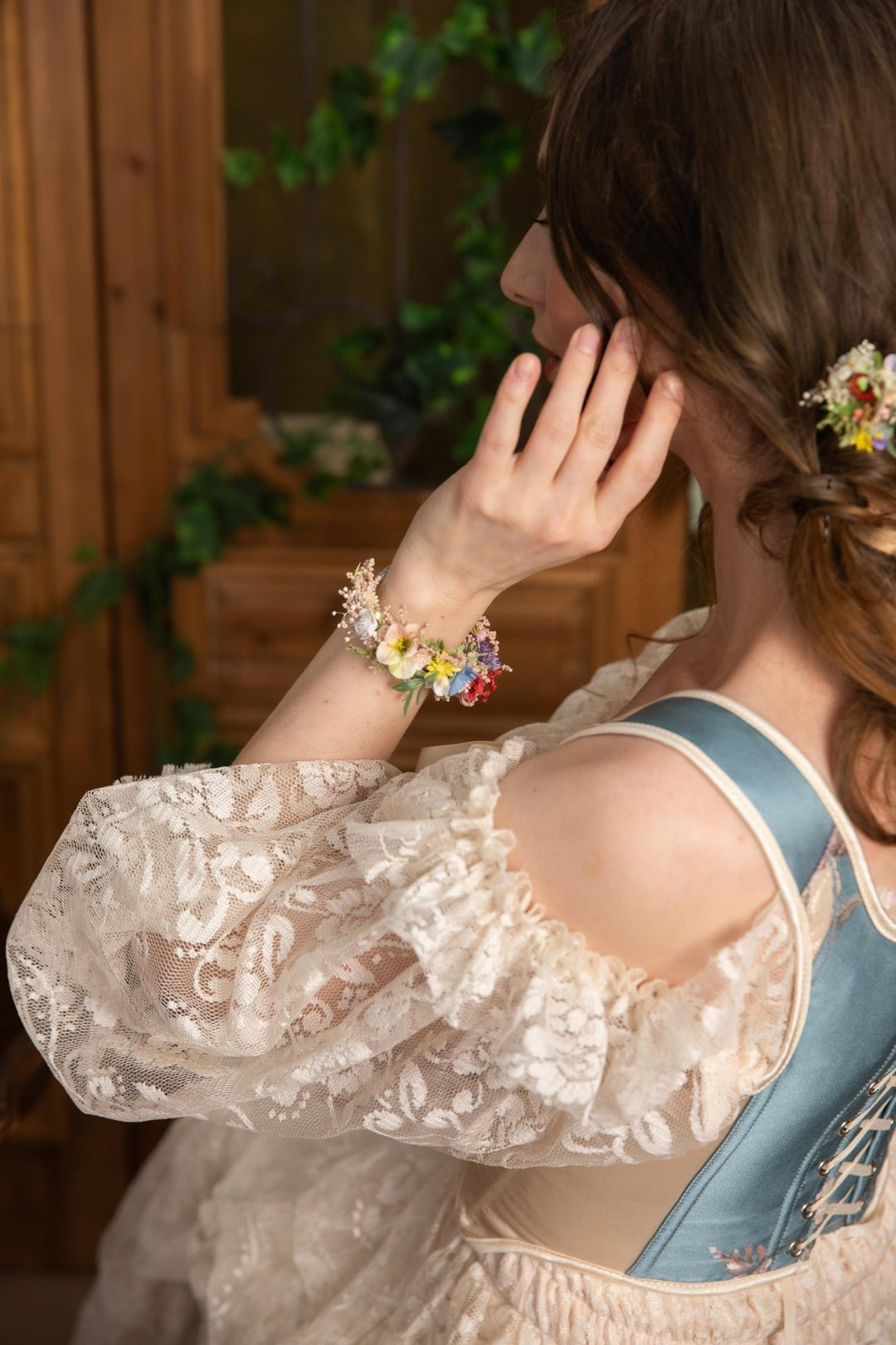 Wildflower Bracelet: Boho Bridal Flower Wrist Corsage – handmade floral hair accessory by magaela