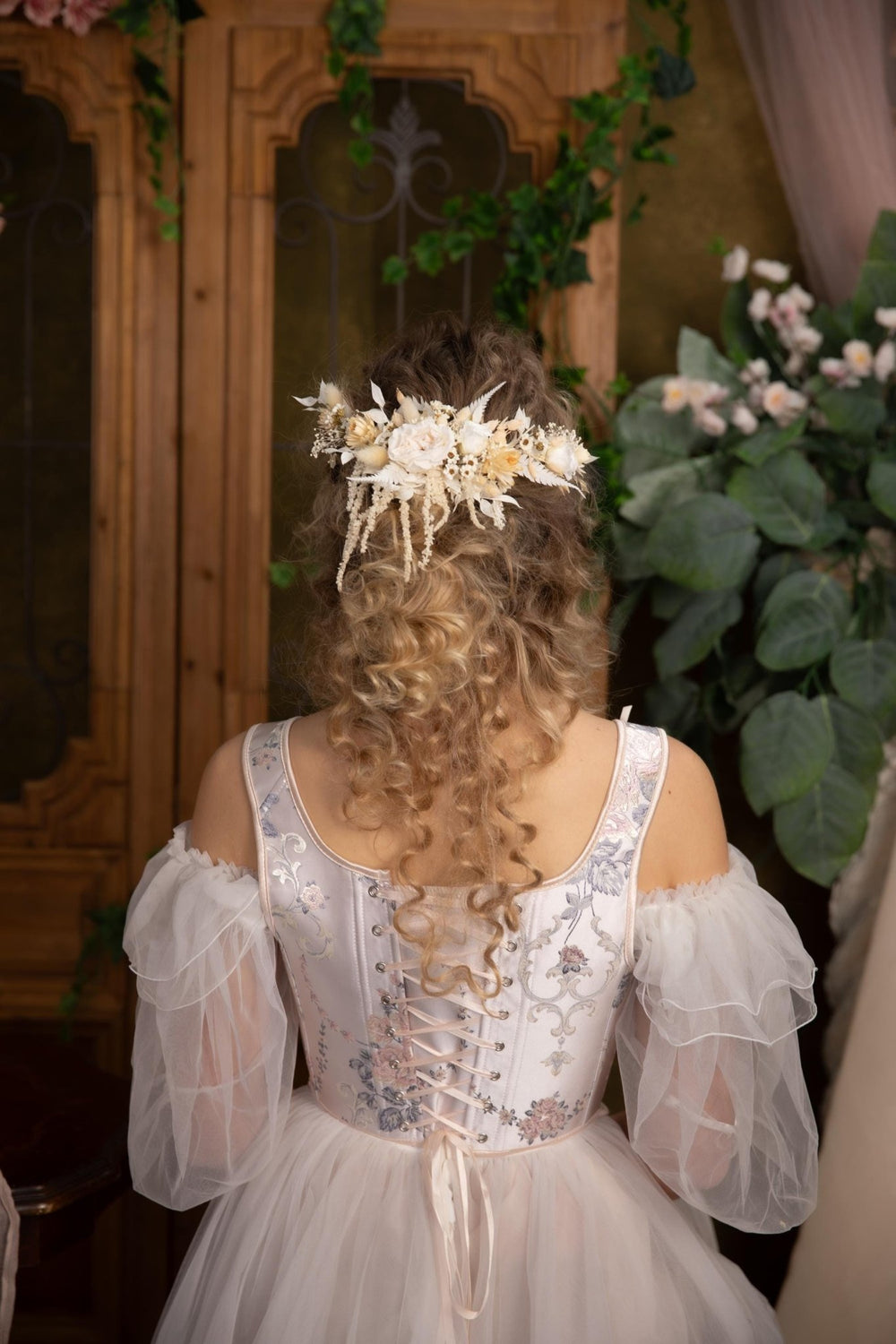 Rustic Bridal Flower Hair Vine: Beige Wedding Headpiece – handmade floral hair accessory by magaela