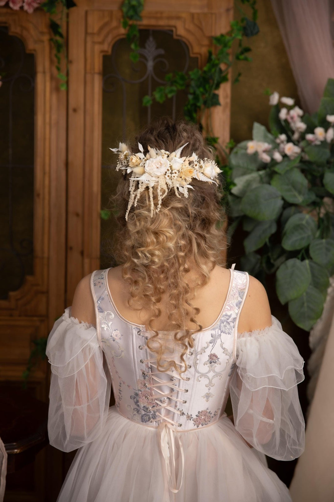 Rustic Bridal Flower Hair Vine: Beige Wedding Headpiece – handmade floral hair accessory by magaela