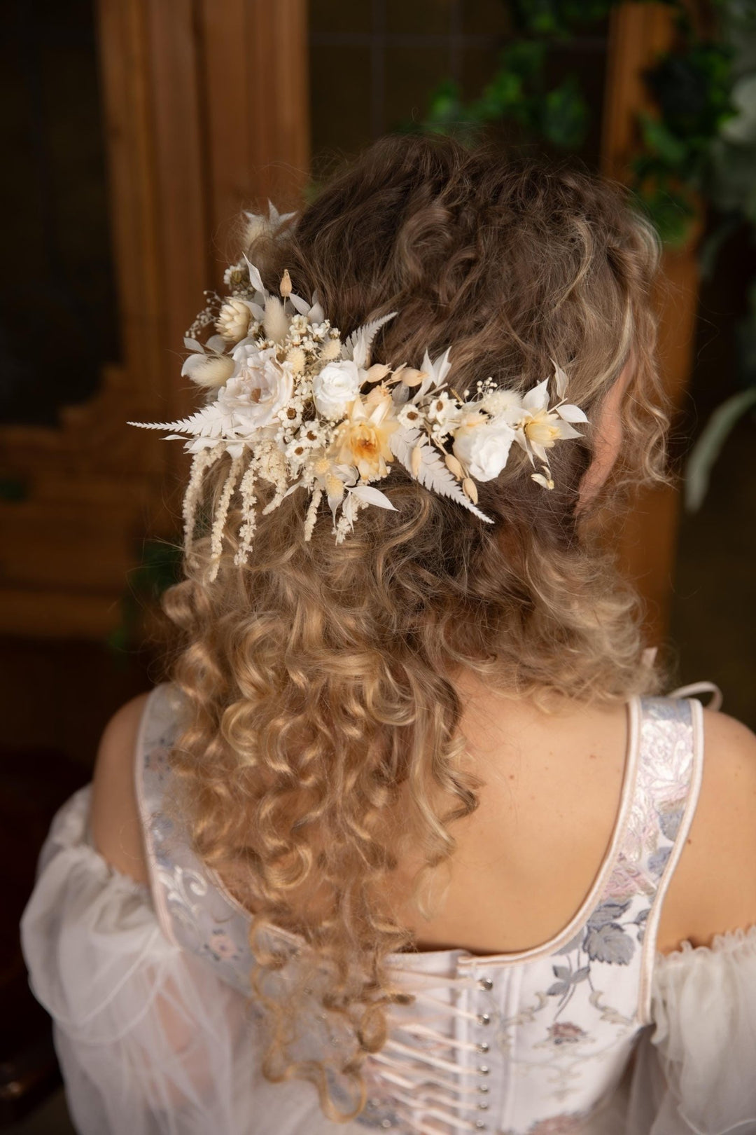 Rustic Bridal Flower Hair Vine: Beige Wedding Headpiece – handmade floral hair accessory by magaela