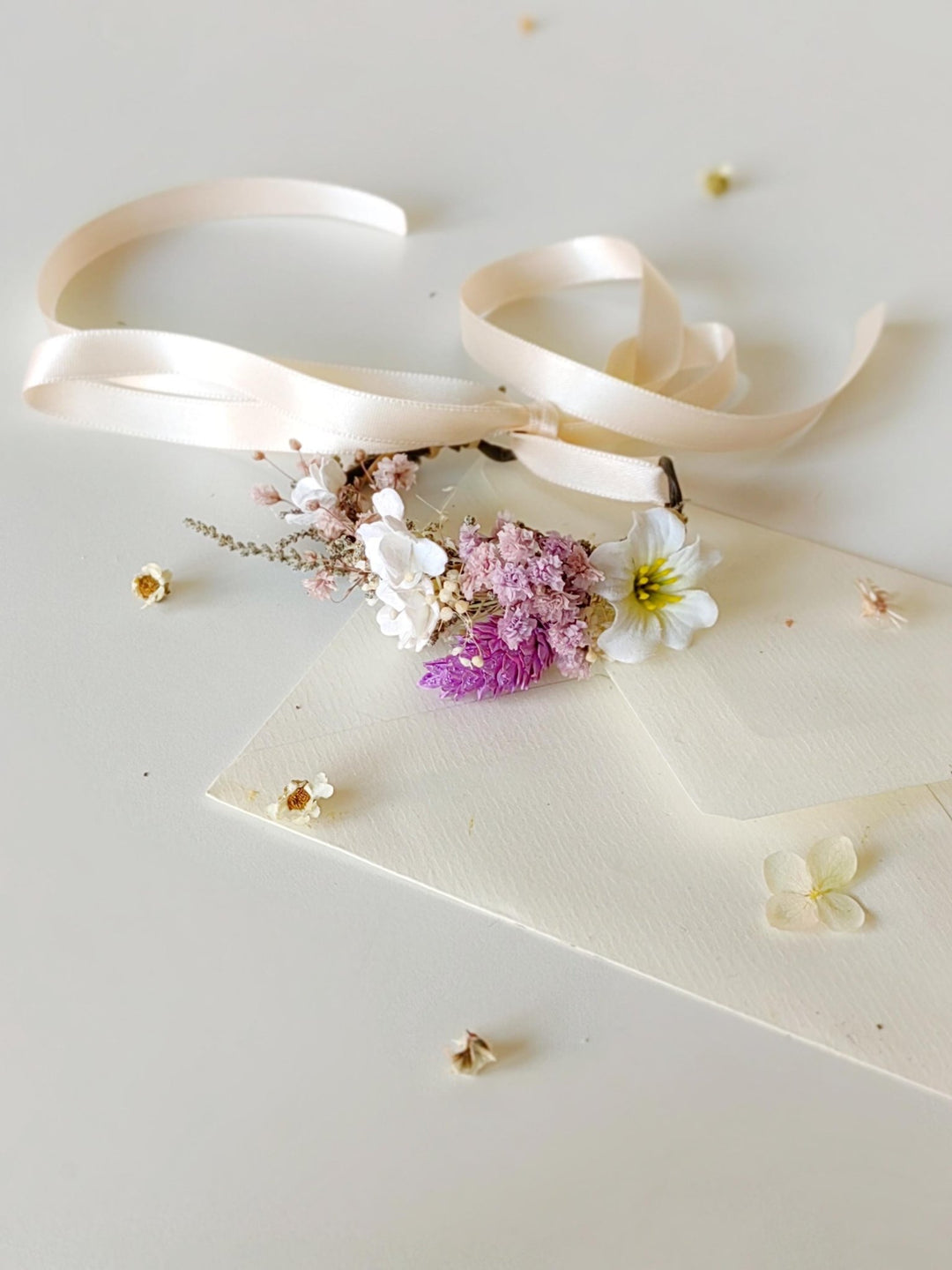 Rustic Purple Flower Bracelet: Boho Wedding Wrist Corsage – handmade floral hair accessory by magaela