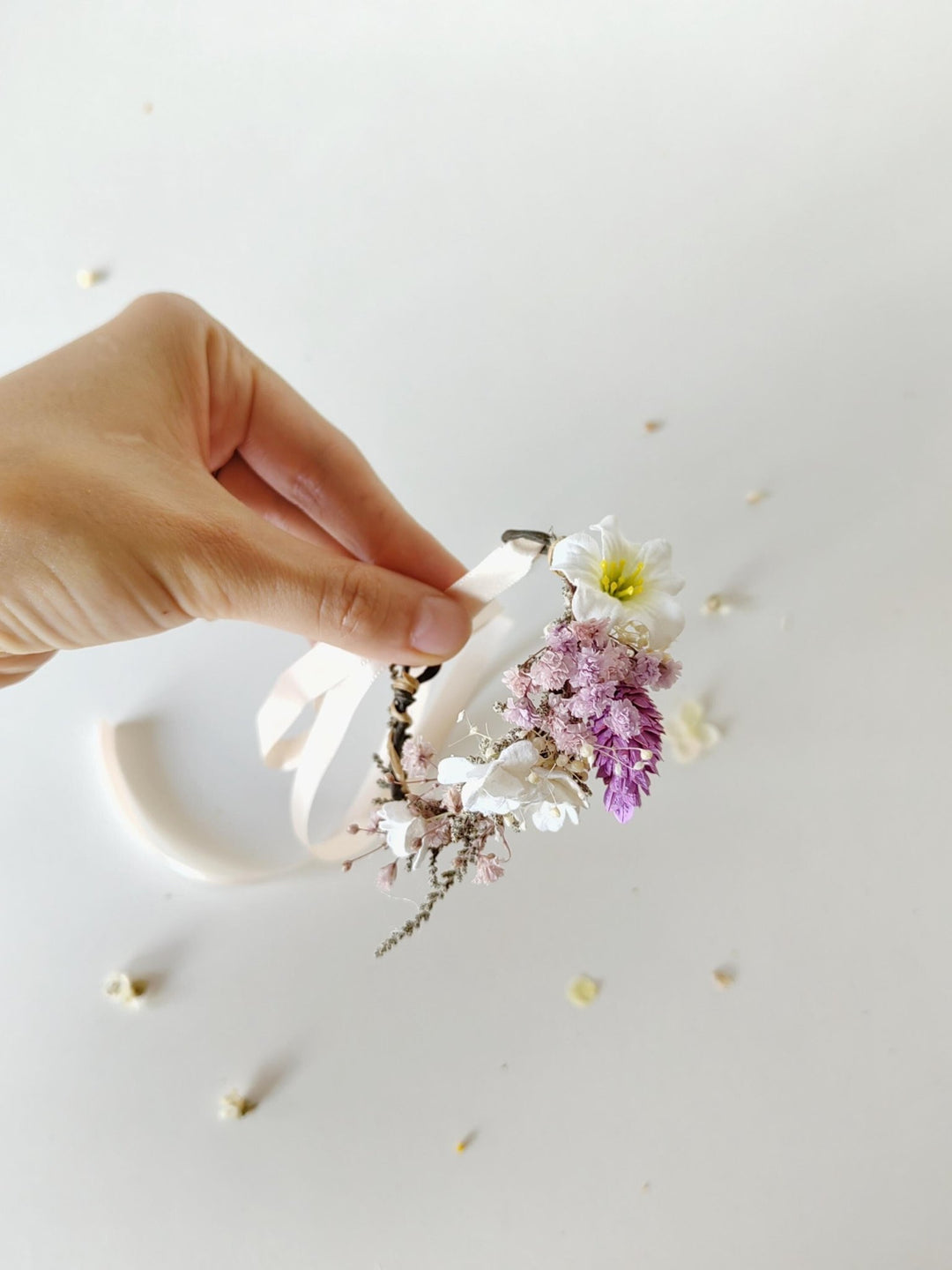 Rustic Purple Flower Bracelet: Boho Wedding Wrist Corsage – handmade floral hair accessory by magaela