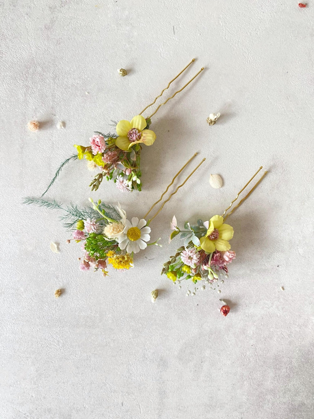 Daisy Flower Hair Pins: Yellow & Pink Boho Wedding Hair Accessories – handmade floral hair accessory by magaela