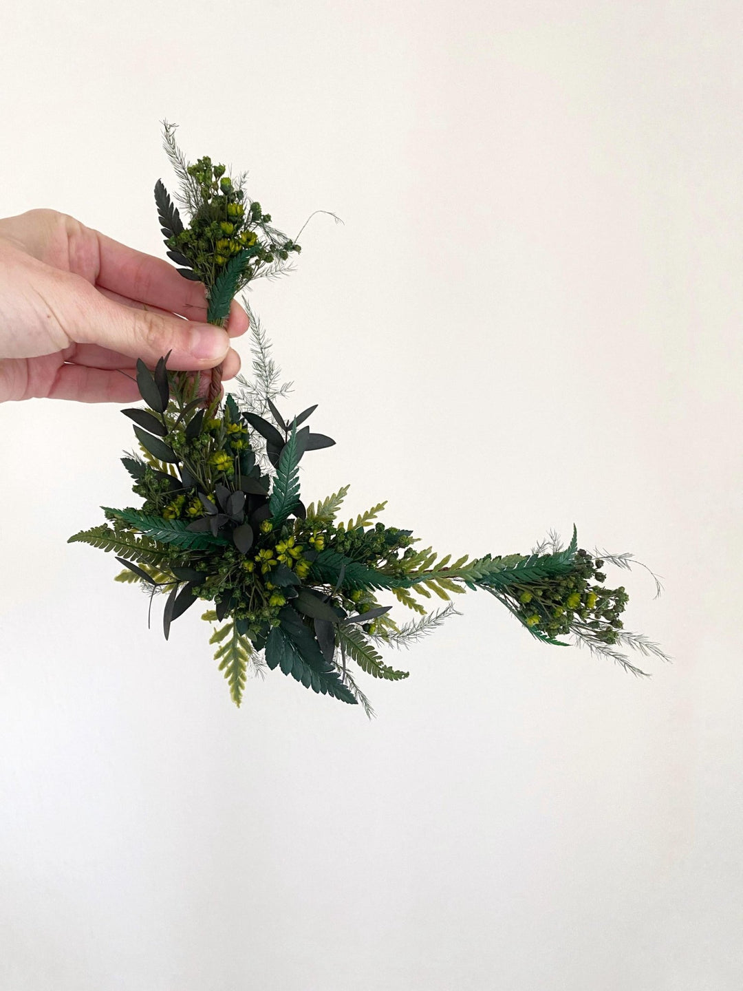 Greenery Wedding Hair Vine: Fern Woodland Bridal Accessory – handmade floral hair accessory by magaela