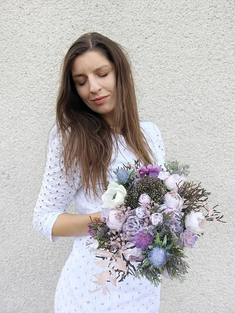 Purple & White Bridal Bouquet: Romantic Boho Wedding Flowers – handmade floral hair accessory by magaela