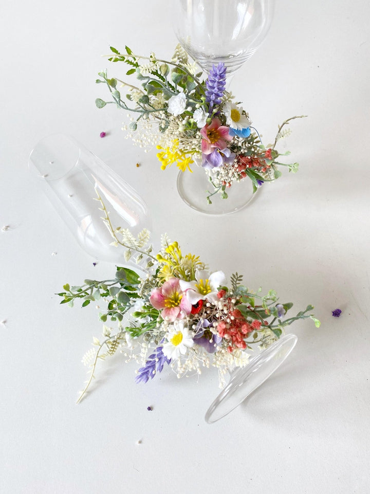 Wildflower Wedding Glass Decoration: Cottagecore Bridal Decor – handmade floral hair accessory by magaela