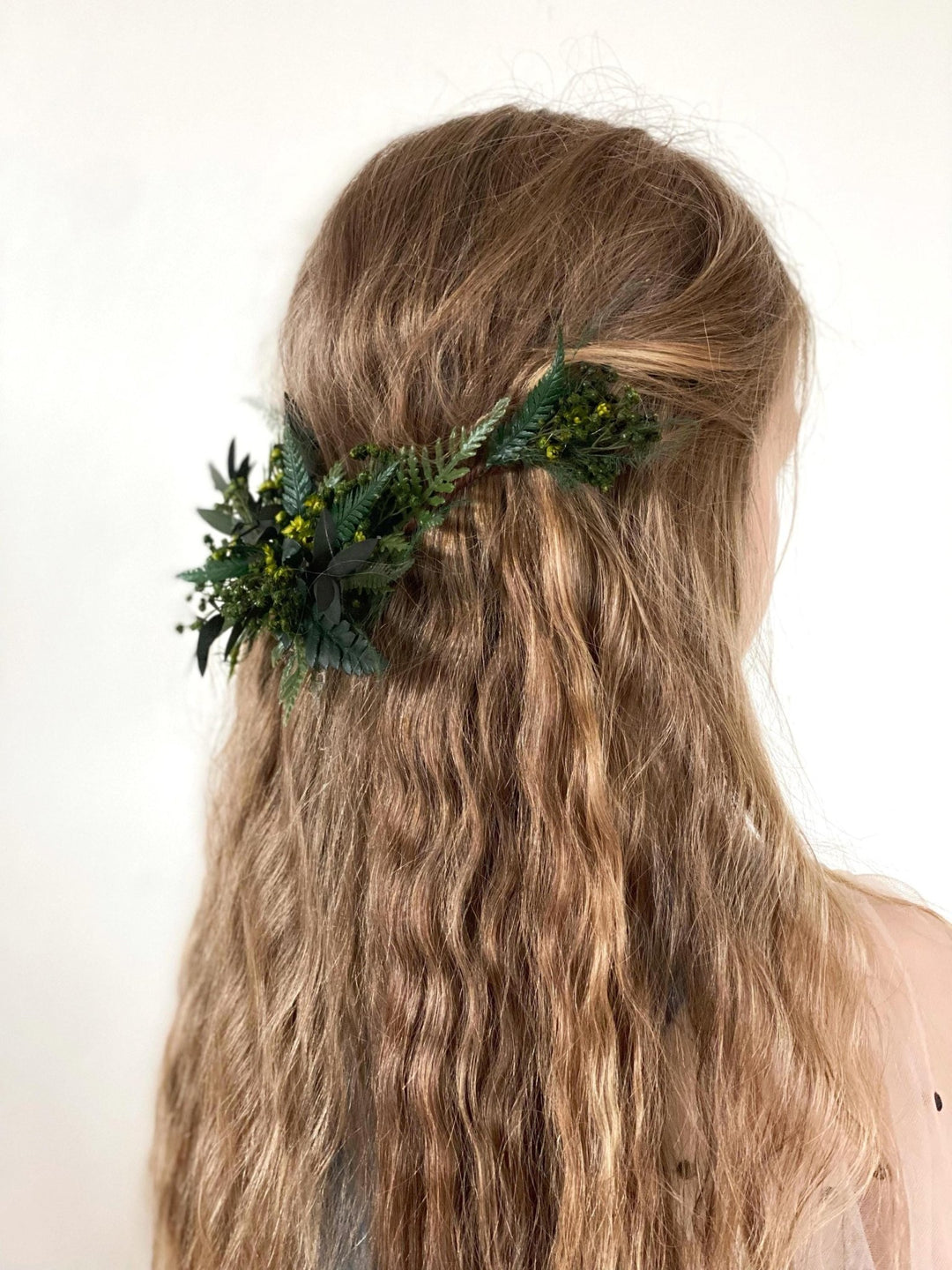 Greenery Wedding Hair Vine: Fern Woodland Bridal Accessory – handmade floral hair accessory by magaela