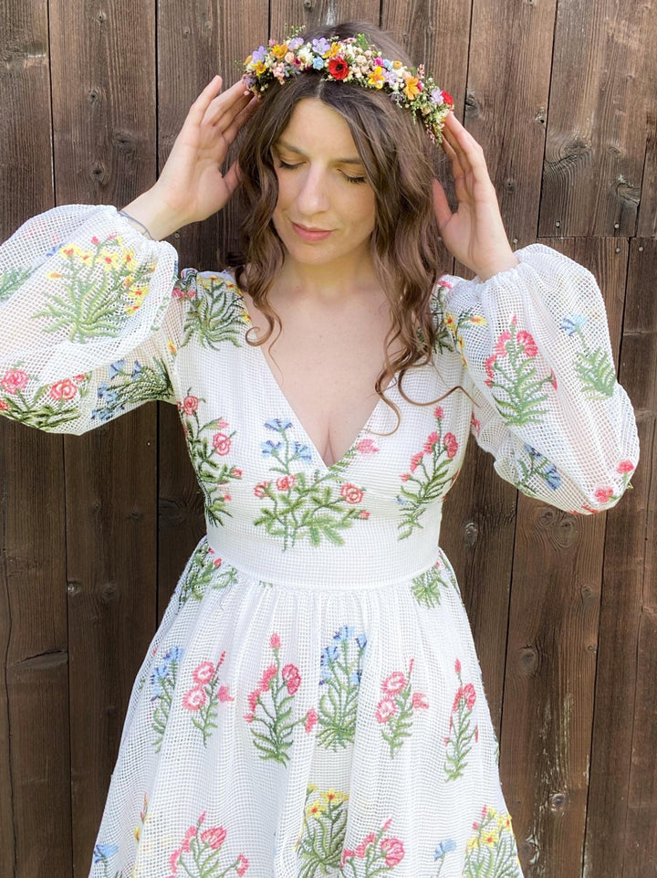 Boho Flower Crown with Veil: Romantic Meadow Bridal Headpiece – handmade floral hair accessory by magaela