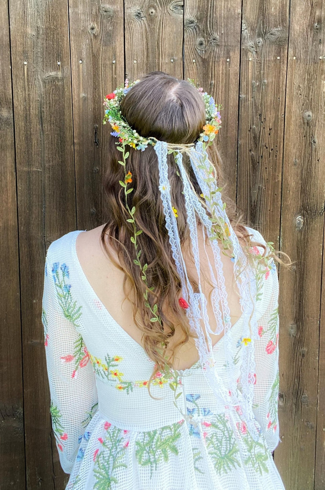 Boho Flower Crown with Veil: Romantic Meadow Bridal Headpiece – handmade floral hair accessory by magaela